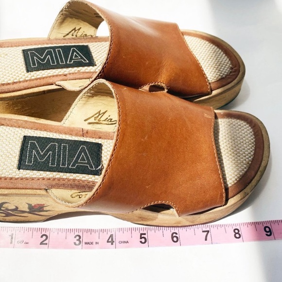 SOLD Vintage 70s "MIA" Brazilian Platform Sandals - Picture 15 of 16